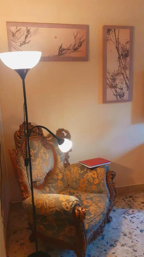 Bed and Breakfast Bed And Books Isabella Катанія Екстер'єр фото