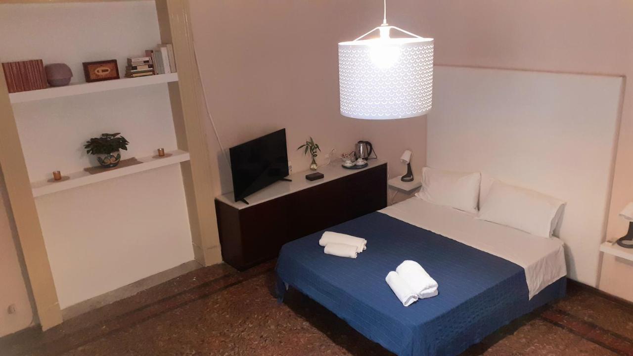 Bed and Breakfast Bed And Books Isabella Катанія Екстер'єр фото