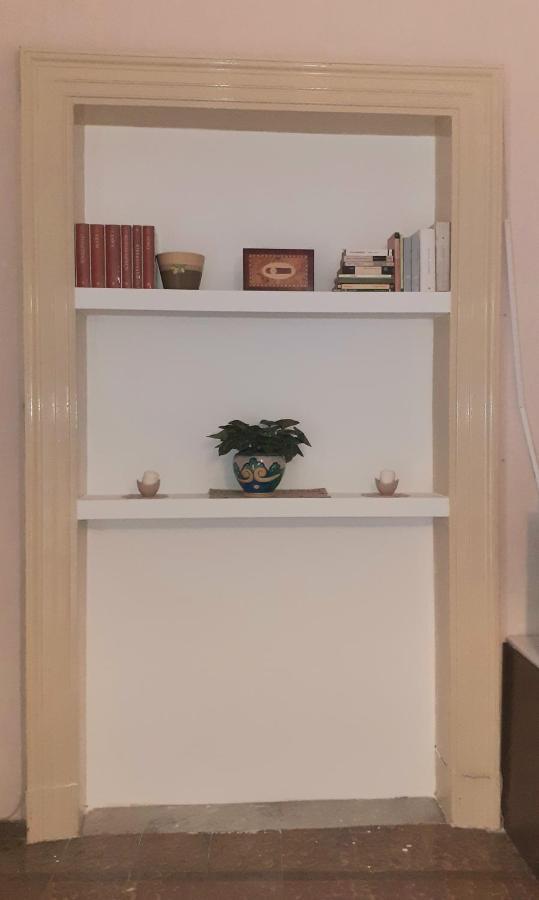 Bed and Breakfast Bed And Books Isabella Катанія Екстер'єр фото